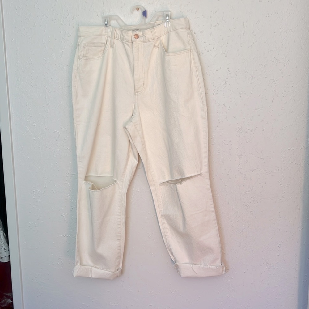 Universal Thread Vintage Straight Jeans